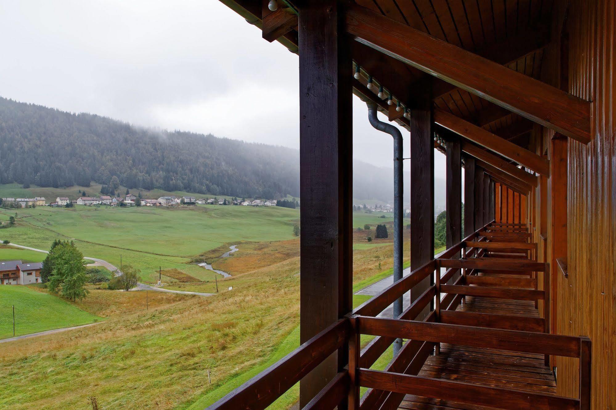 Hotel Club Le Risoux Bois-dʼAmont Exteriér fotografie